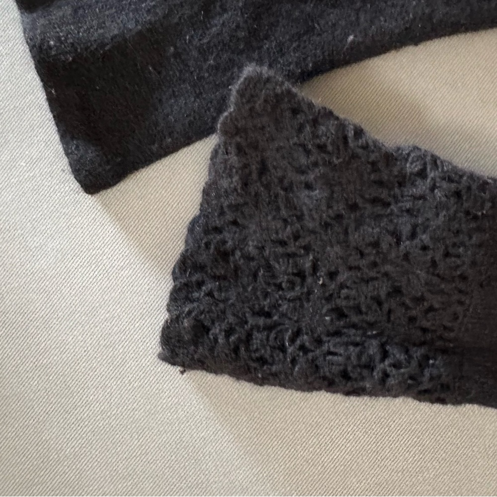 dELiA*s Black Angora lambs wool soft Women's Sweater vintage! - Picture 4 of 9